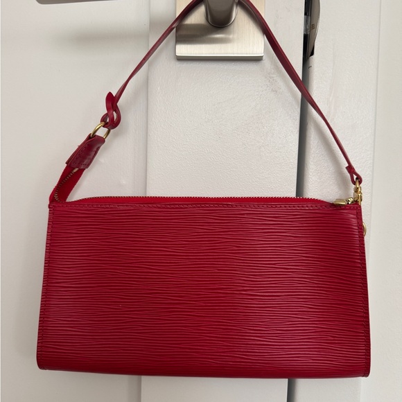 Louis Vuitton Epi Leather Pouchette - Picture 3 of 6